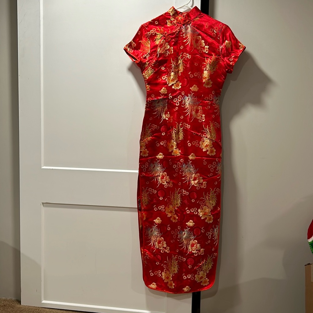 Huamei Fashion Geisha size 36 dress (size 4). Worn 1 time as a Halloween costume